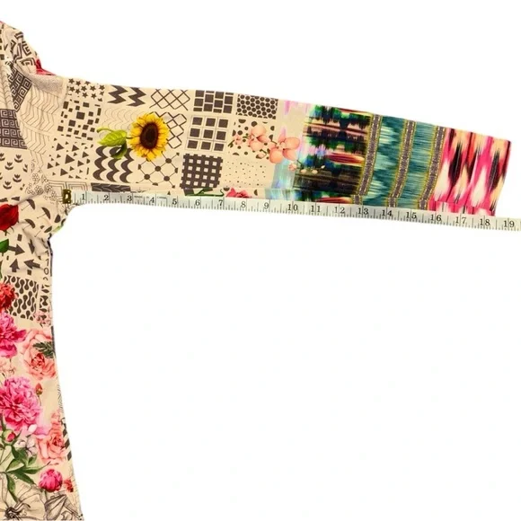 Johnny Was Mystery Print Ladies V-Neck Long Sleeves Boho Sz Small - Picture 9 of 10